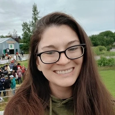 Paige Daniels headshot